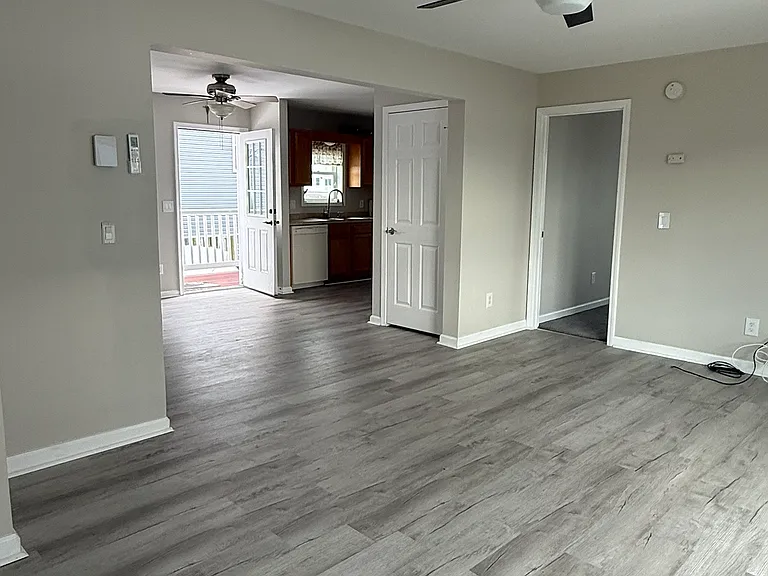 128 E Dory Dr — Photo 4