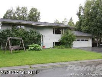 6900 Tall Spruce Dr, Anchorage, AK, 99502