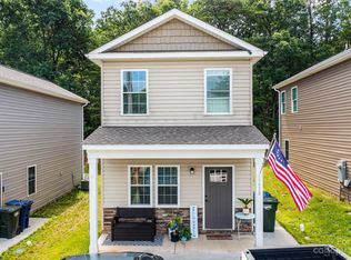 2638 14th St NE, Hickory, NC 28601