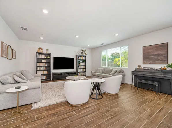 2009 Skipping Stone Way, Roseville, CA 95747