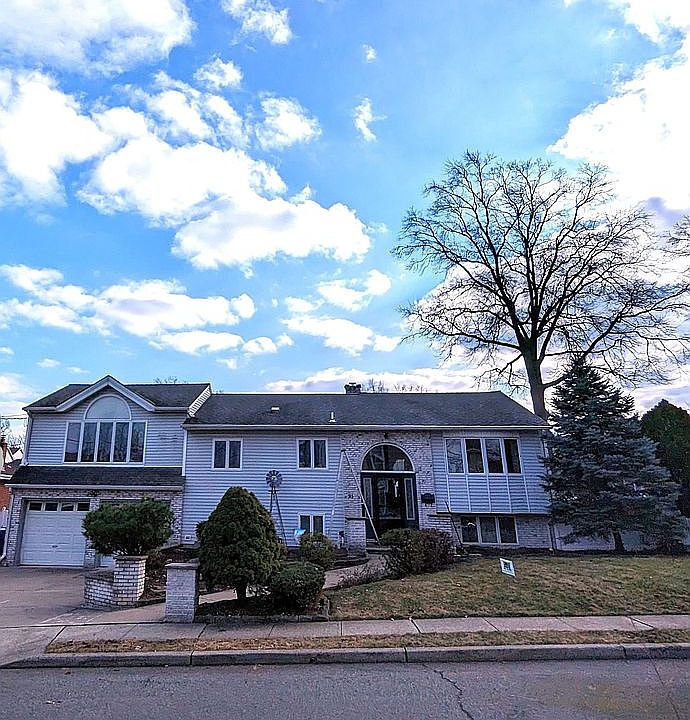 2nd image of 21 Soren St