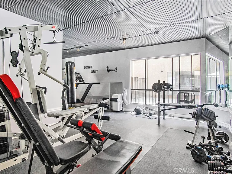 1735 N Fuller Ave #224 — Photo 9