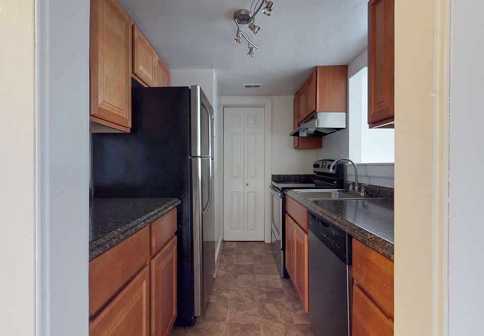 1st image of 1726 Saint Paul St APT 4