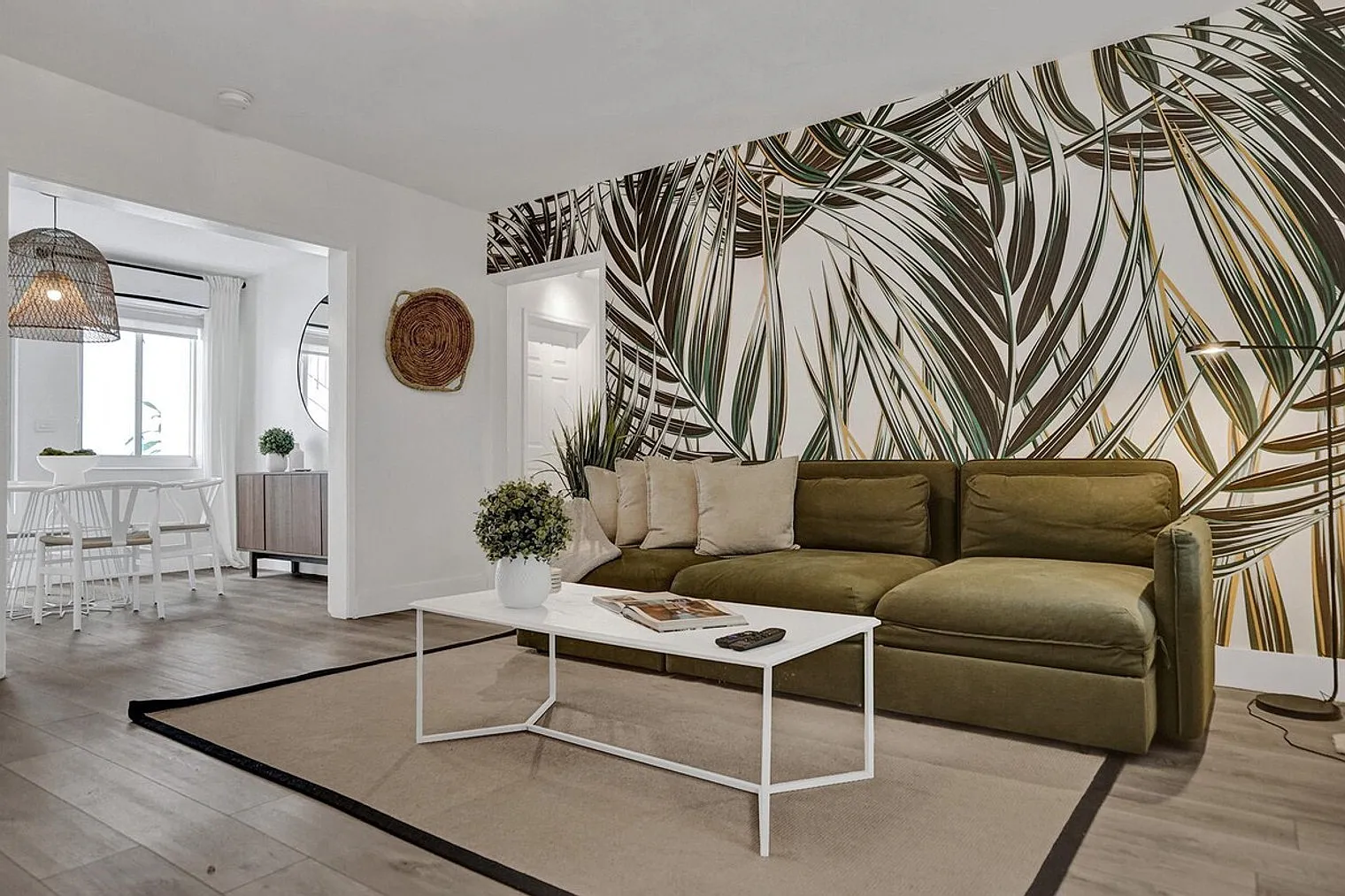 4 bed, 4.0 bath, 2002 sqft, $22,416 — Photo 4
