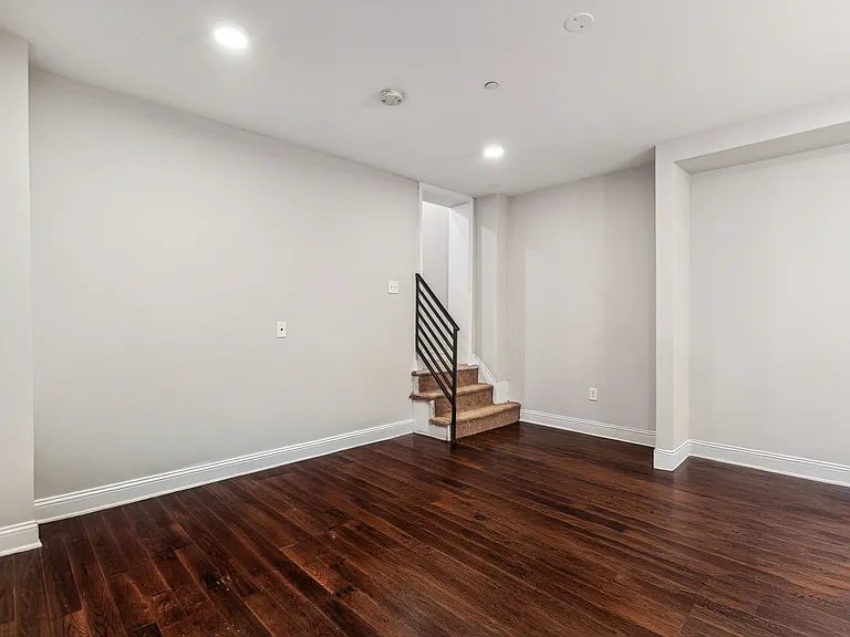 1721 Pine St #B — Photo 10
