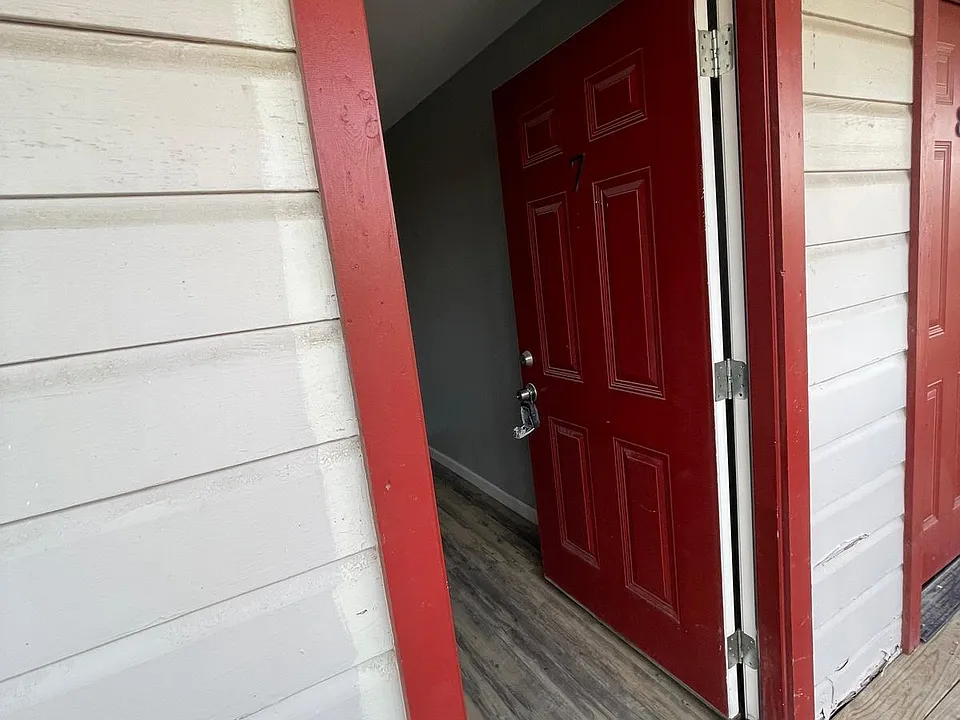 306 W Saint Francis St