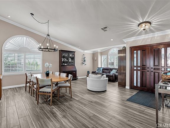 2nd image of 6712 N Mission Grove Pkwy