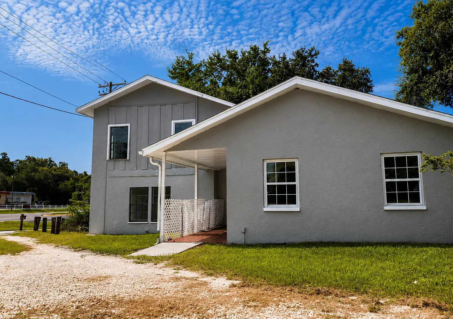 Spacious 4BR/1BA Dade City Home with Huge Backyard! — Photo 2