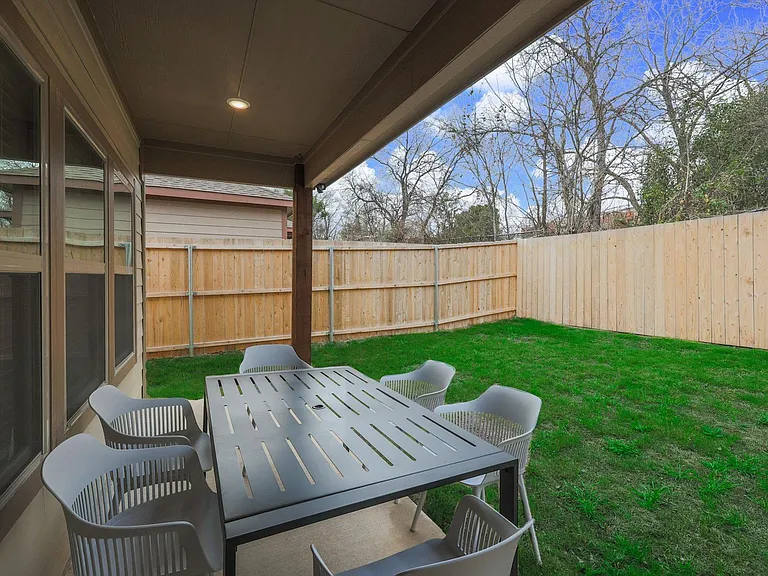 1525 Doyle Ave — Photo 31