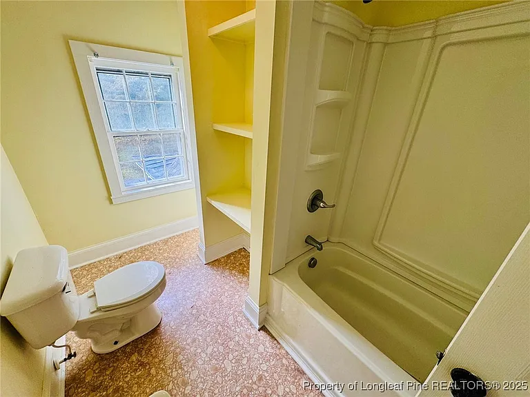 907 Caldwell St #B — Photo 15