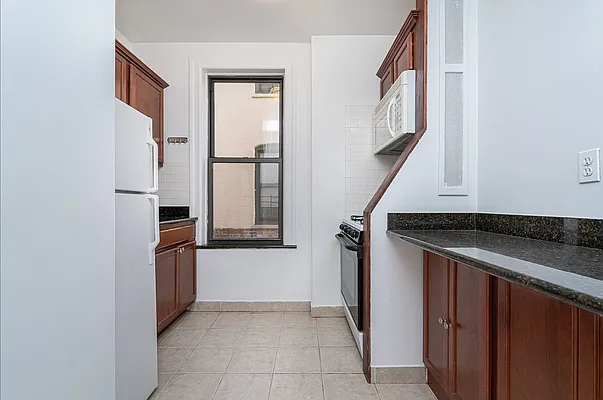 Rented by Modern Spaces | media 8