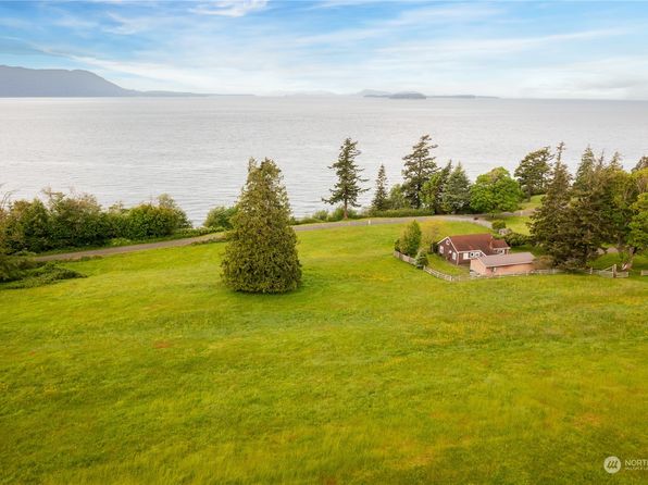 2383 W Shore Drive, Lummi Island, WA 98262
