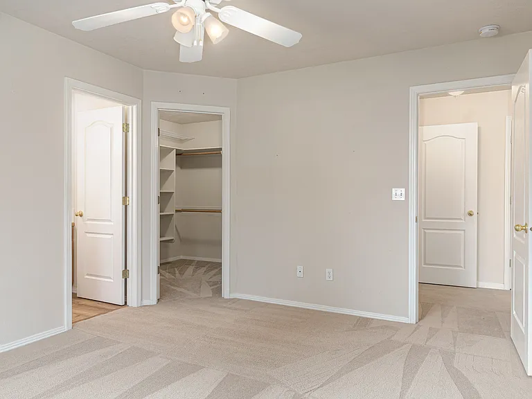 2182 E Clarene St — Photo 4