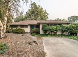 1732 Stratford Ave, Medford, OR