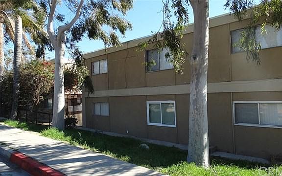 2nd image of 1619 E Eureka St