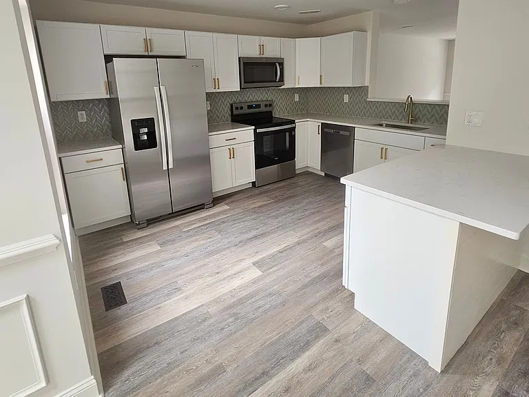 1214 Splashing Brook Dr — Photo 5