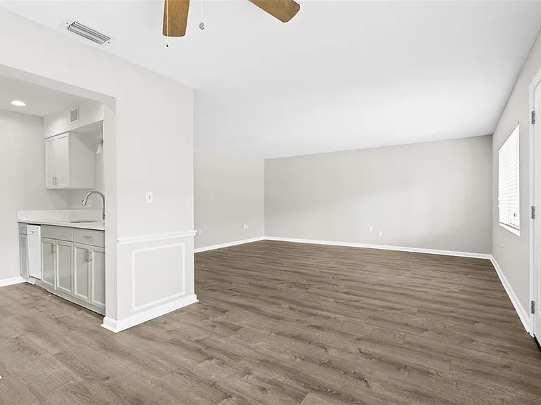 350 79th Ave N #134 — Photo 7
