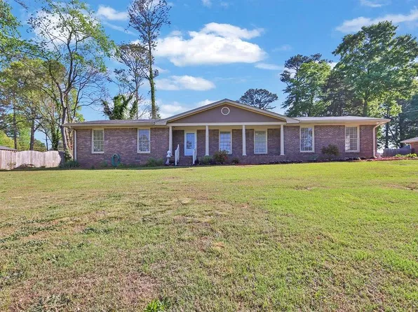 2681 Kings Cir, Lawrenceville, GA 30044