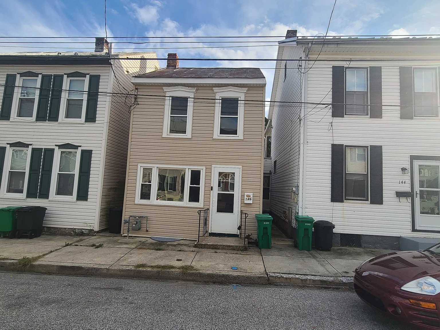 146 E Penn St — Photo 1