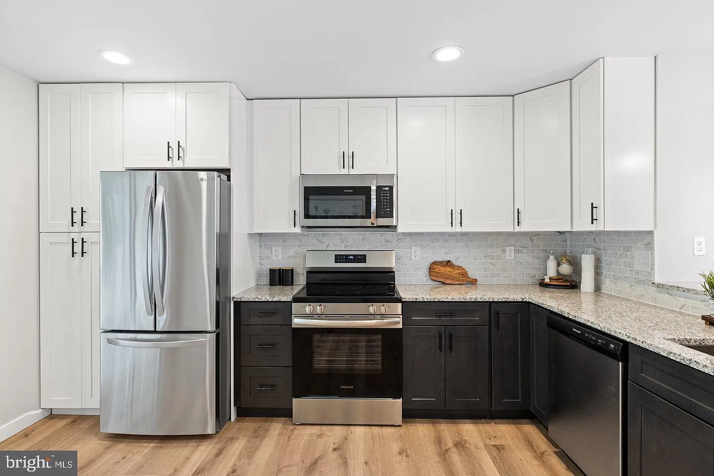 3 bed, 2.0 bath, 1260 sqft, $2,600 — Photo 1