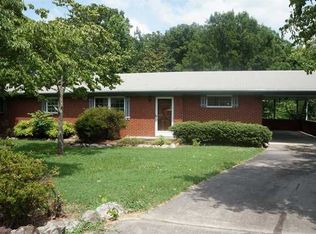 1203 Pepperidge Rd, Asheboro, NC 27205