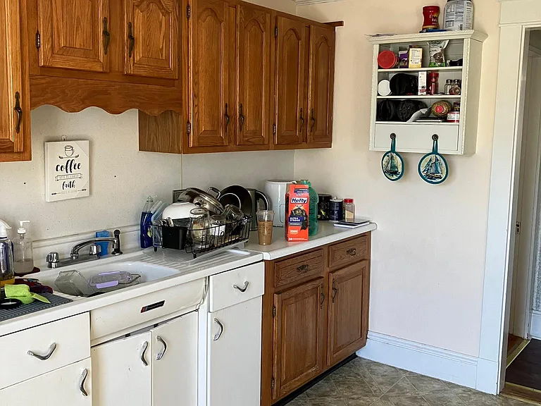 148 Maple St #2 — Photo 7