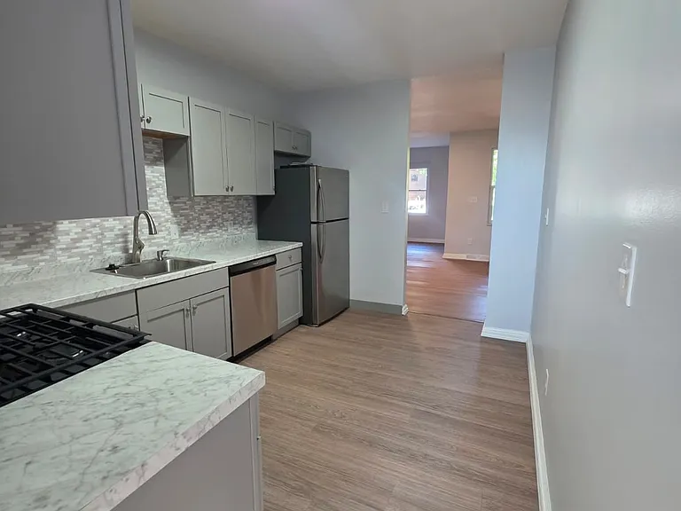 1609 Brighton Pl — Photo 6