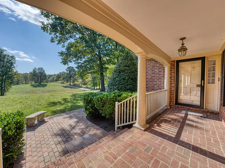 9720 Burnett Dr — Photo 12