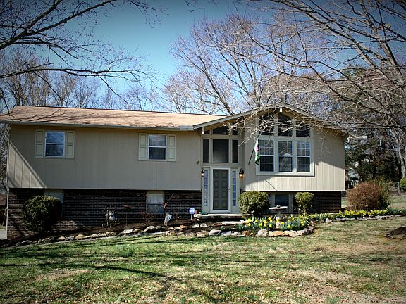 2nd image of 1509 Moorgate Dr