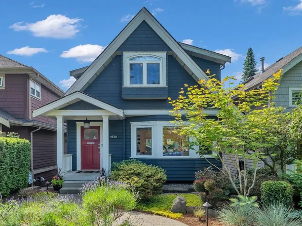4581 James St, Vancouver, BC V5V 3J2