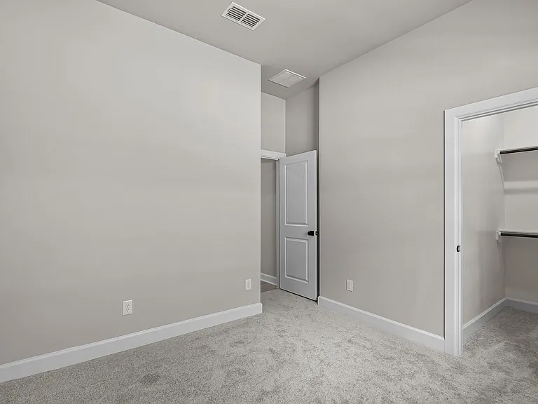 139 Amaranth Way — Photo 9