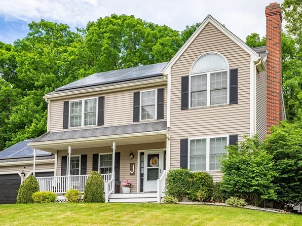 53 Jordans Way, Leominster, MA 01453