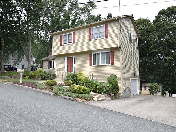 2nd image of 34 Tartaglia St