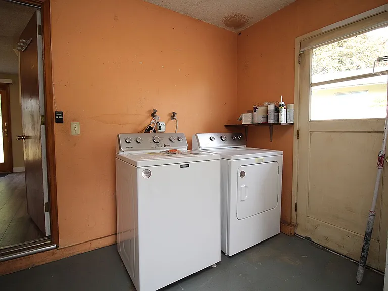 5536 SE Harlow St — Photo 23