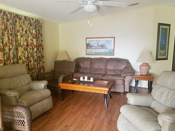 5th image of 15886 Lake Point Ct