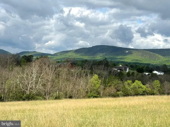 Mountain Falls Rd, Winchester, VA 22602