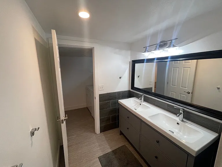 2356 Tyler Ave — Photo 18
