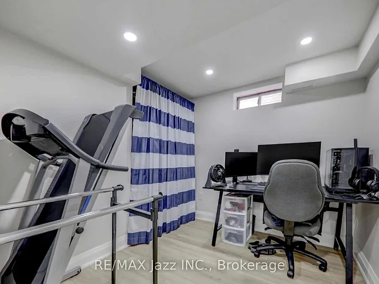 107 Apple Blossom Blvd — Photo 10