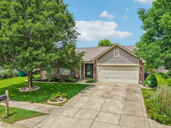 6660 W Denton Dr, McCordsville, IN 46055