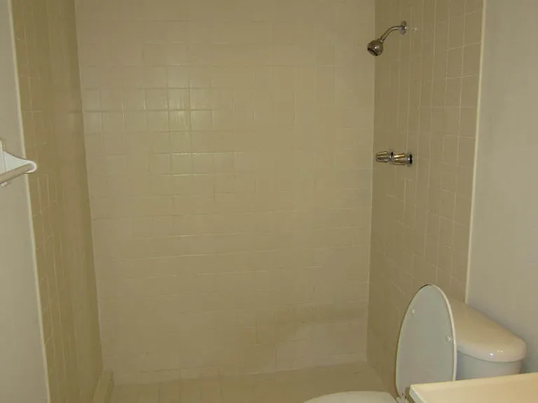 3433 Ashurst Dr — Photo 2