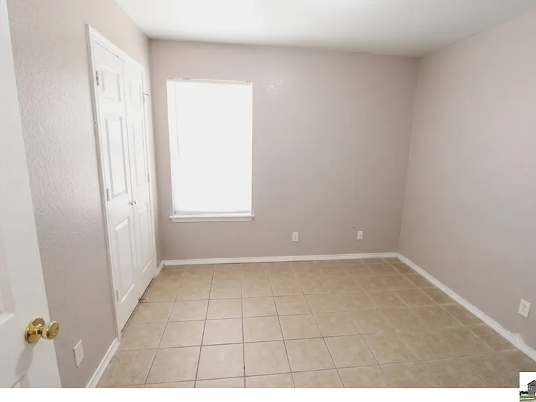 304 Jeff Gordon Dr #A — Photo 10