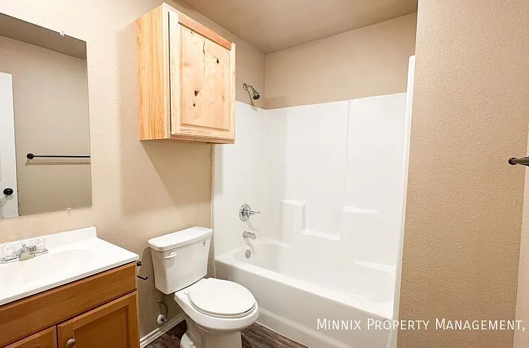 2516 N Avenue O — Photo 10