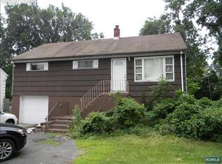 116 New Bridge Rd, New Milford, NJ 07646