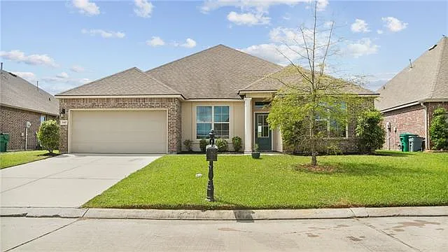 440 W Lake Dr — Photo 5