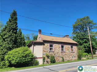 3960 Forest Inn Rd, Aquashicola, PA 18012