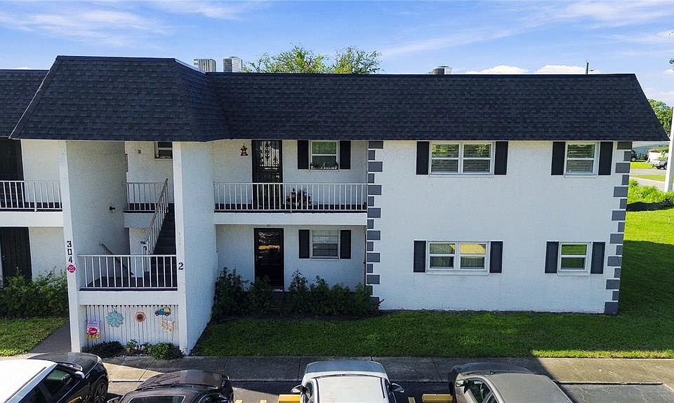1st image of 304 47TH AVENUE DRIVE W #313