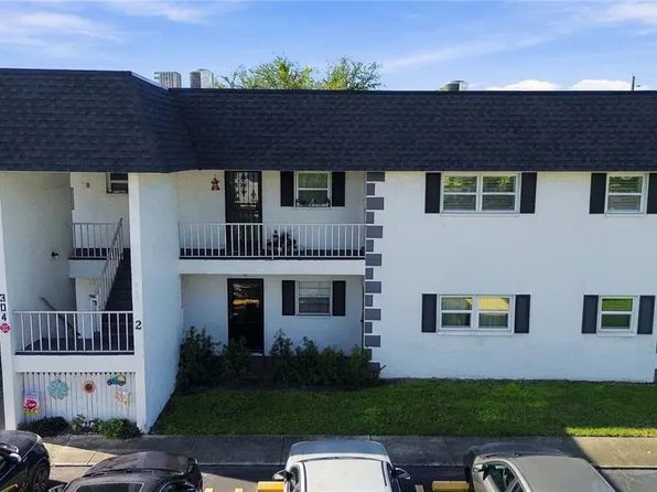 304 47TH AVENUE DRIVE W #313, BRADENTON, FL 34207