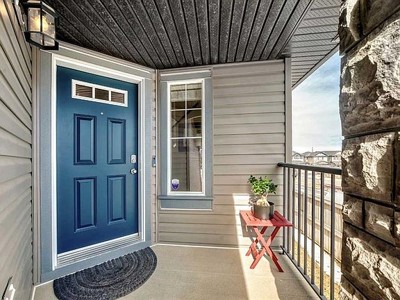 3rd image of 301 N Kincora Glen Rise NW