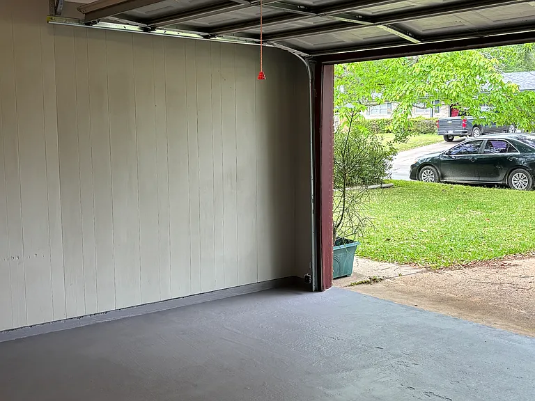 207 Courtland Cir — Photo 14