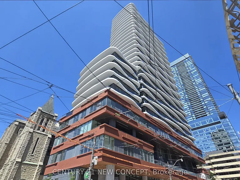 280 Dundas St W #714 — Photo 2